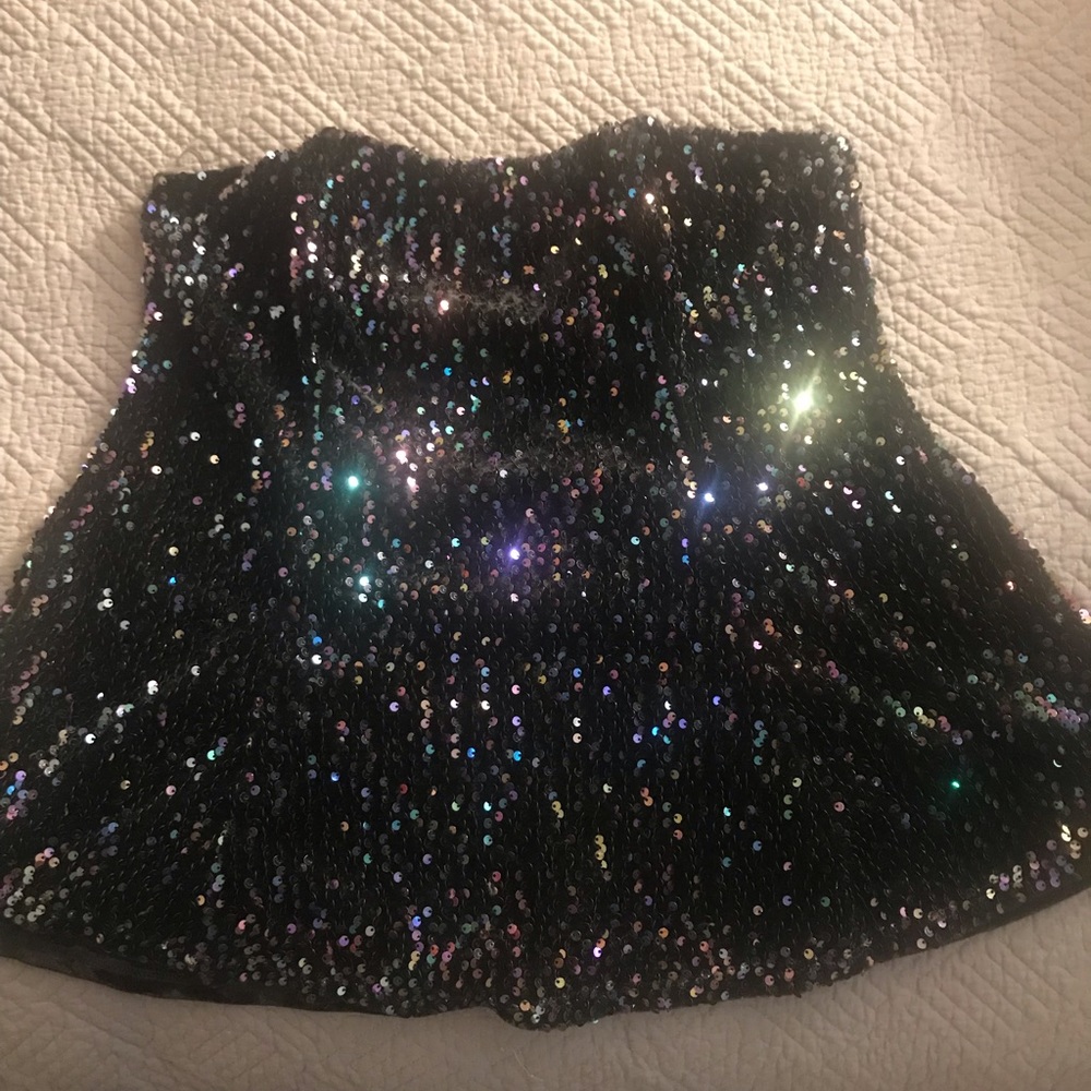 Strapless top